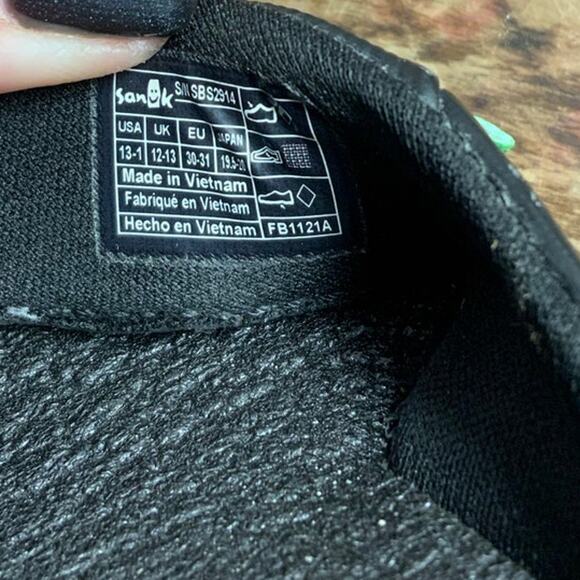 Sanuk Root Beer Cozy - Youth size 13-1 - Picture 2 of 4